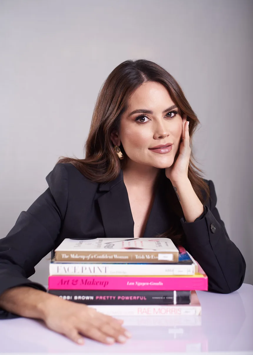 Violeta Martínez, Directora Académica y cofundadora de V PRO Makeup Center
