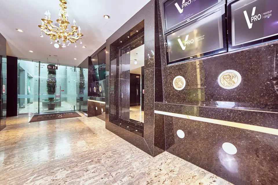Recepción de V PRO Makeup Center